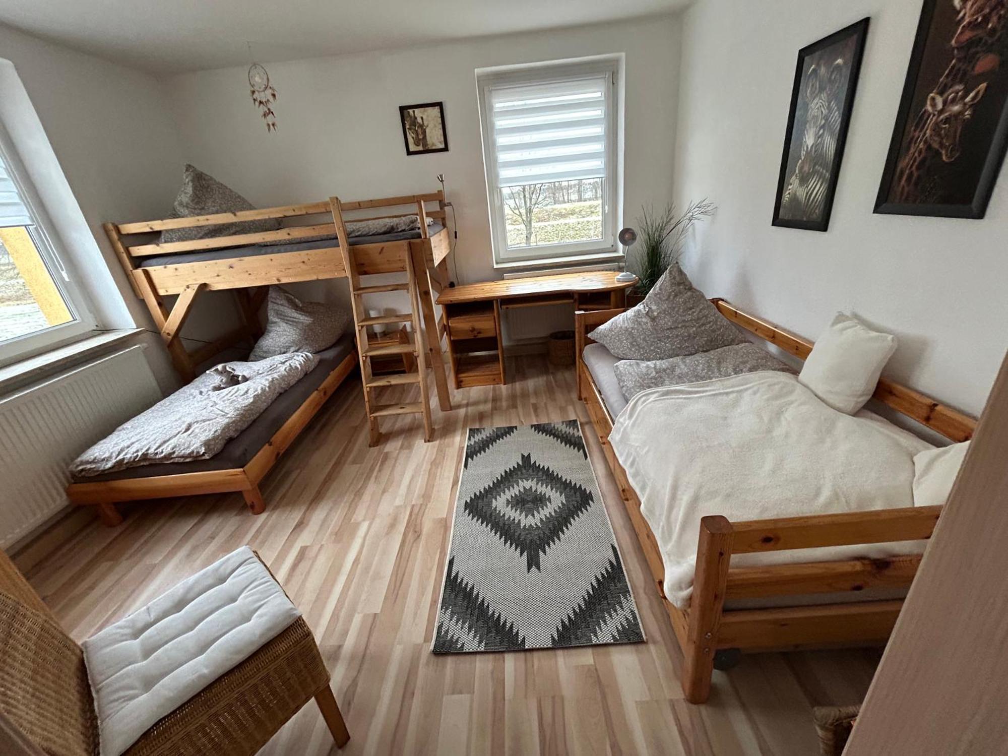 Gelbes Haus Seenland Ferienwohnungen Xl Elsterheide 외부 사진