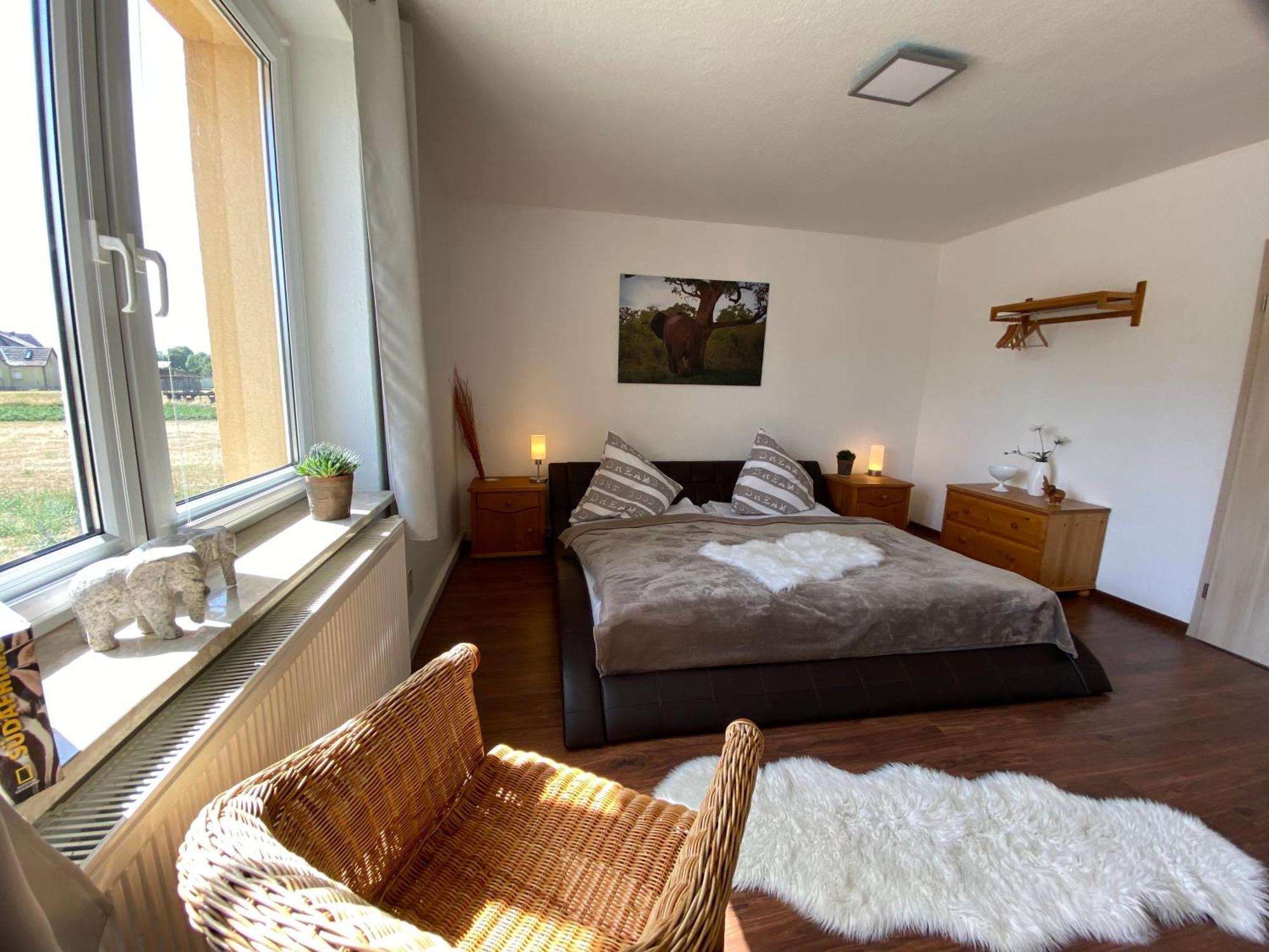 Gelbes Haus Seenland Ferienwohnungen Xl Elsterheide 외부 사진